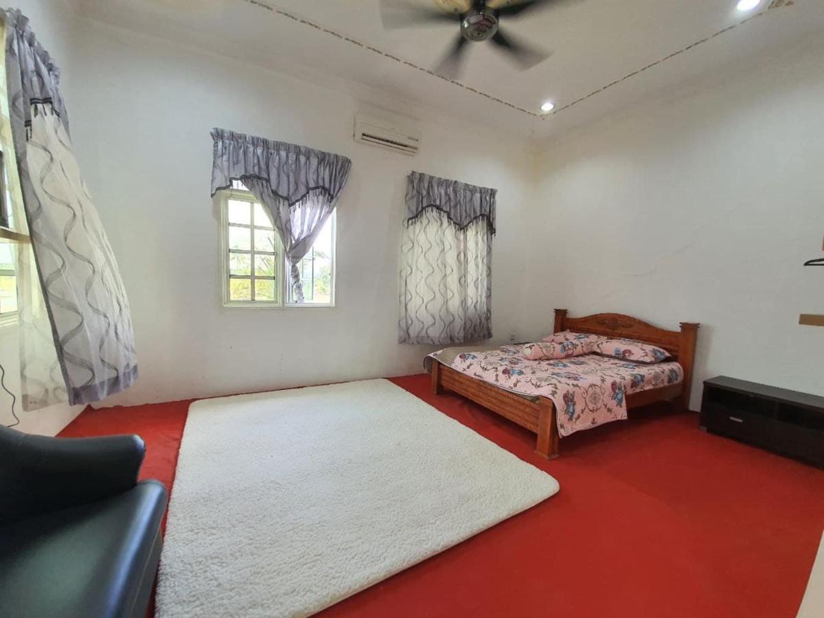 Oyo 90404 Hotel Z Dirgahayu 313 Pasir Mas Buitenkant foto