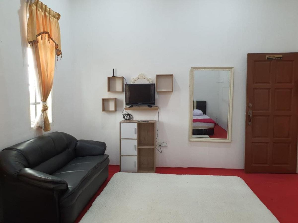 Oyo 90404 Hotel Z Dirgahayu 313 Pasir Mas Buitenkant foto