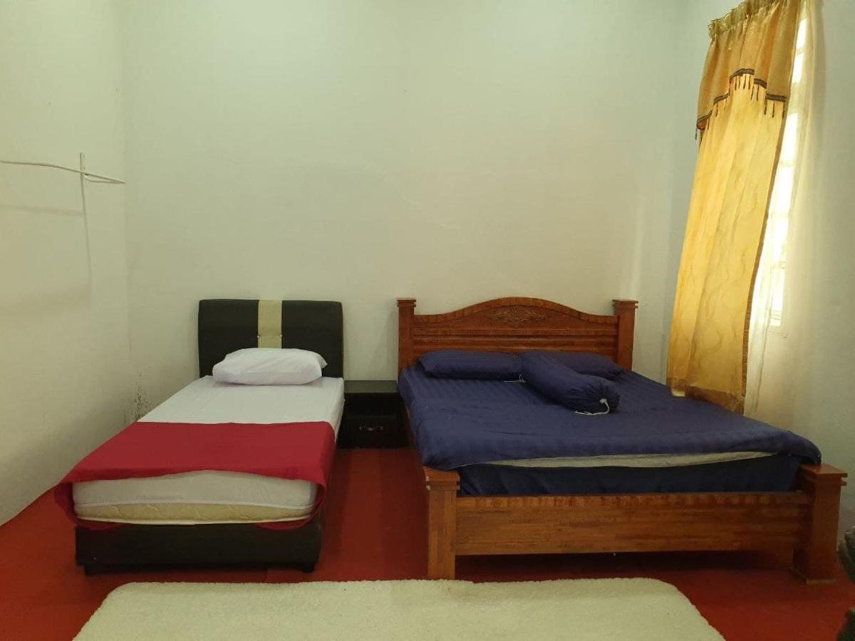 Oyo 90404 Hotel Z Dirgahayu 313 Pasir Mas Buitenkant foto