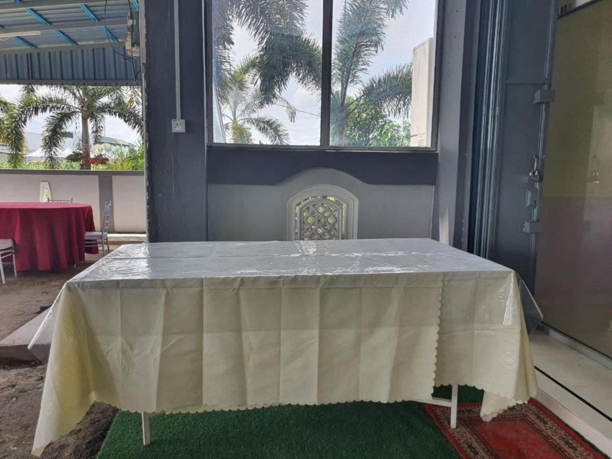Oyo 90404 Hotel Z Dirgahayu 313 Pasir Mas Buitenkant foto