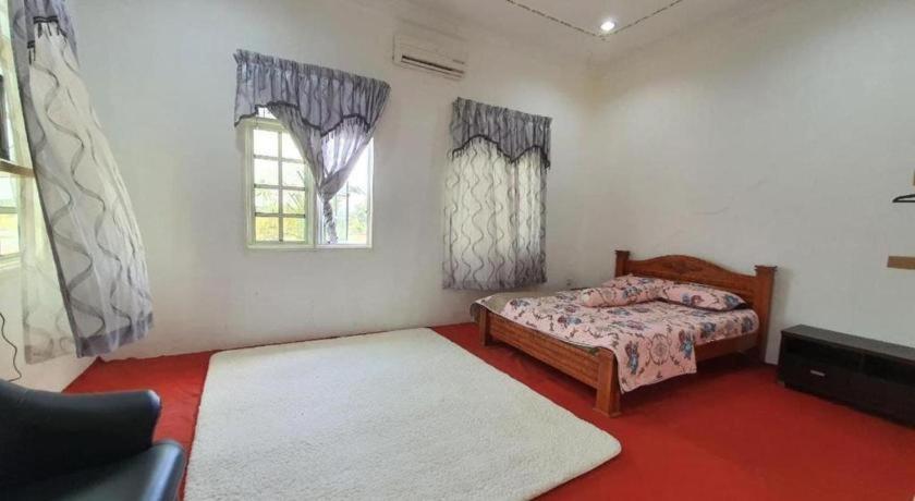 Oyo 90404 Hotel Z Dirgahayu 313 Pasir Mas Buitenkant foto