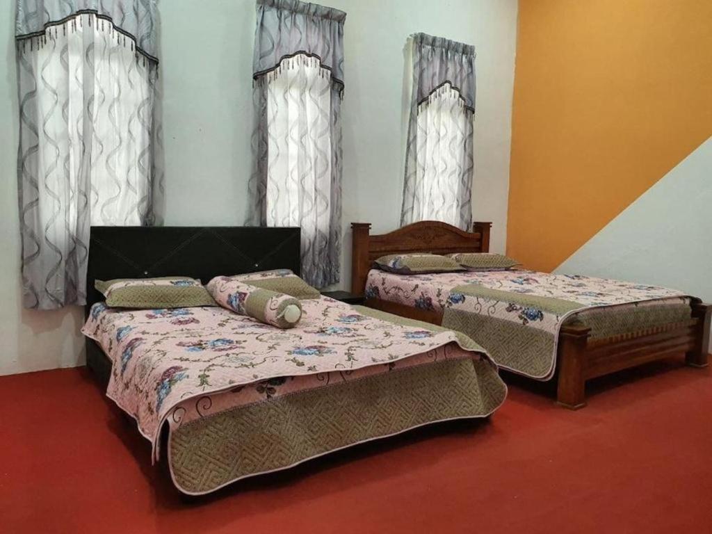Oyo 90404 Hotel Z Dirgahayu 313 Pasir Mas Buitenkant foto